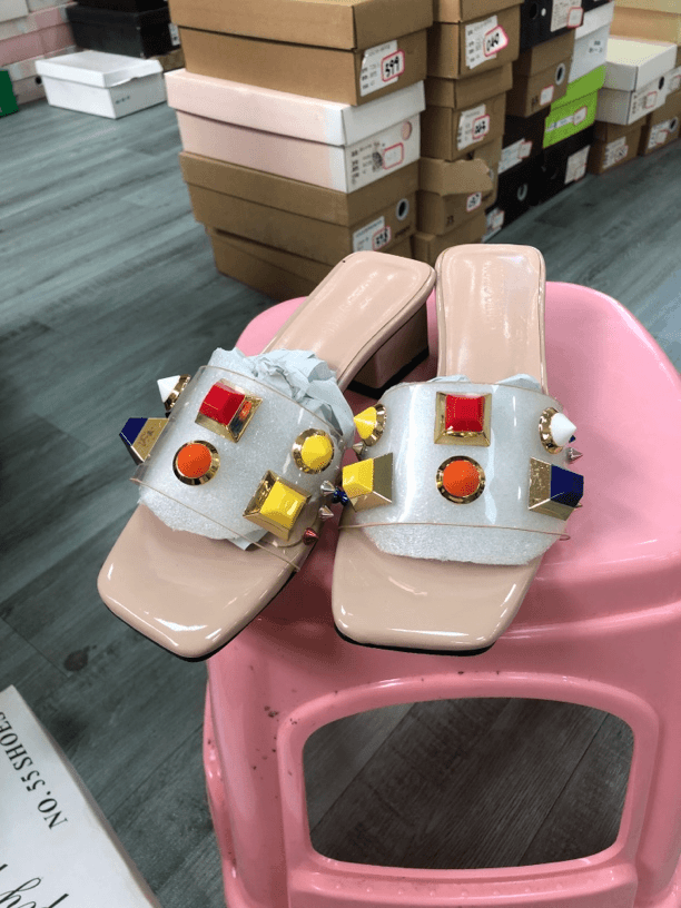 230时尚高端女鞋