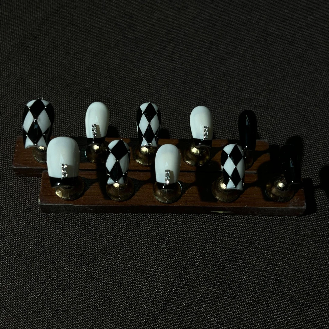 【星然纯手工穿戴甲】棋盘格（秋冬款2.0）[2单飞]