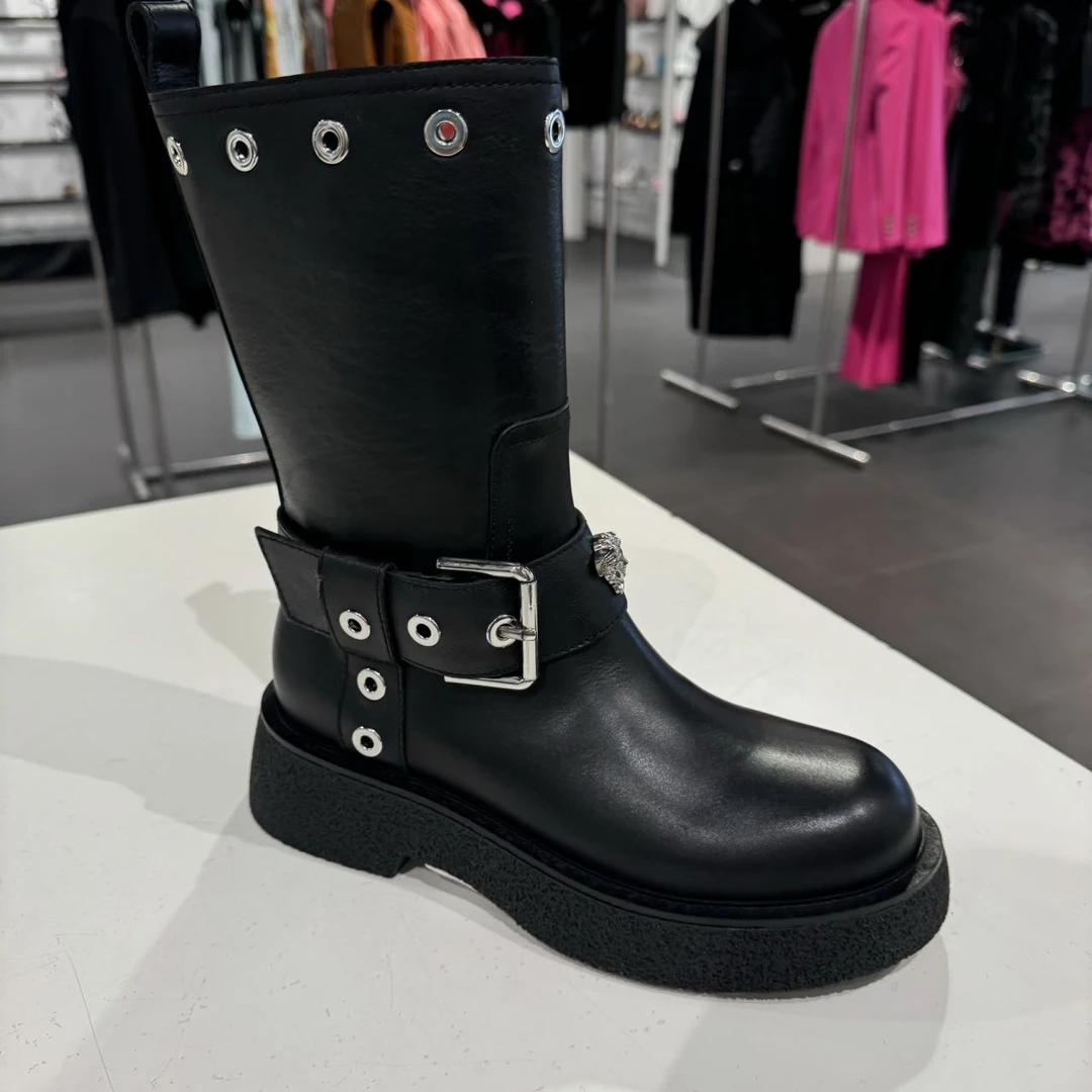 全新未使用 VERSACE/范思哲 女鞋美杜莎银扣短靴