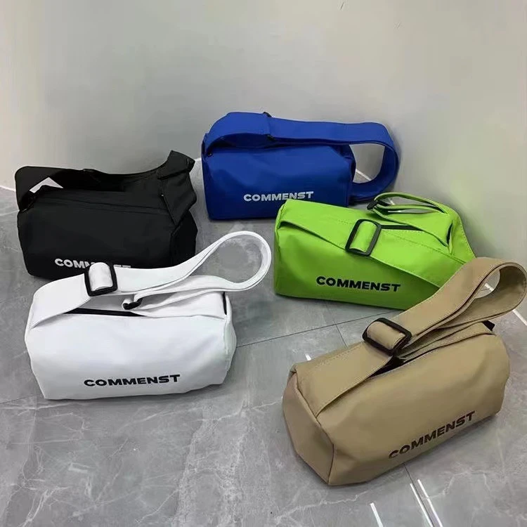 运动吐司包女春秋潮牌斜挎包小众高级感字母单肩包尼龙防水成人包