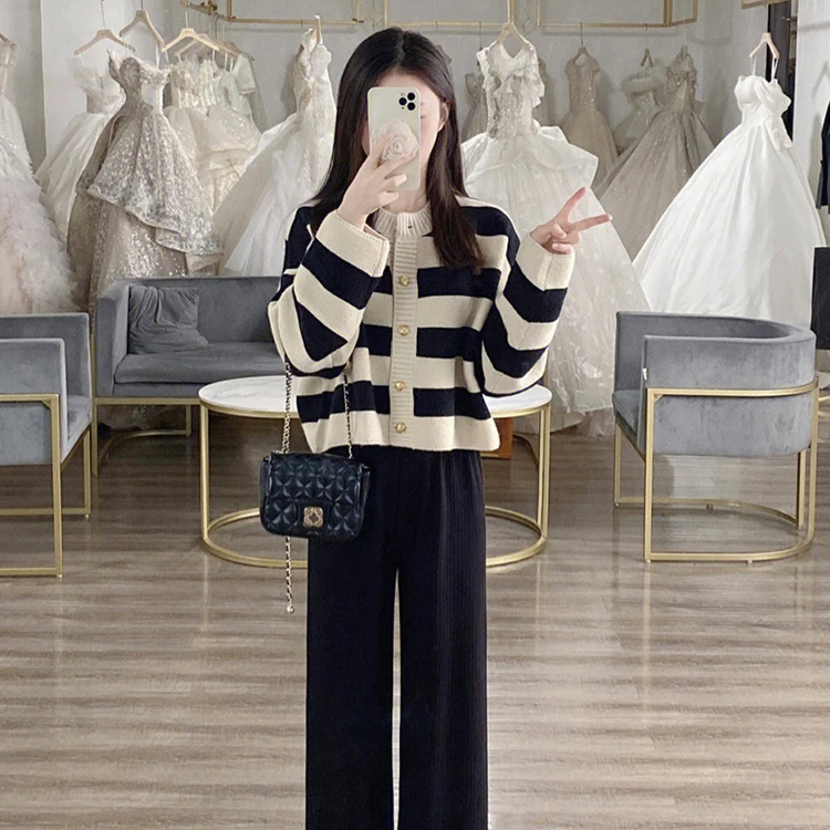 法式小香风条纹针织开衫气质温柔短款毛衣外套春秋小个子韩系上衣