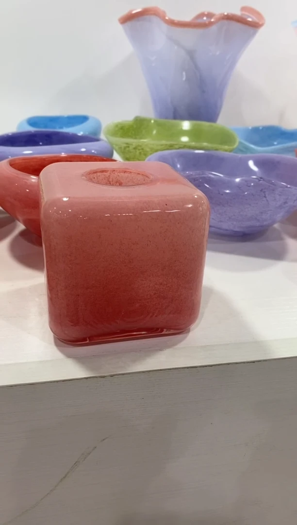 【闪购商品】福利花瓶摆件红