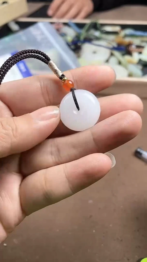 【闪购商品】和田玉颈饰未镶嵌1