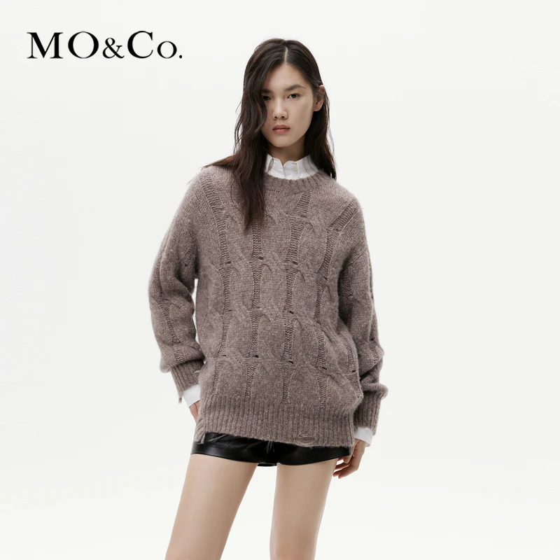 MOCO冬含羊驼毛坑条绞花烂边做旧宽松落肩毛衣MBC4SWT009