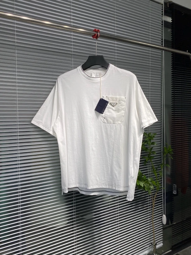 全新 Prada 普拉达 短袖 口袋三角标 XS 公价9k ko1230