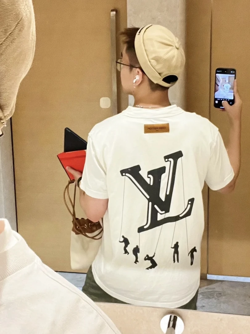 99新 路易威登LV 伞兵图案 字母logo 短袖 XXL 公价6k aw791