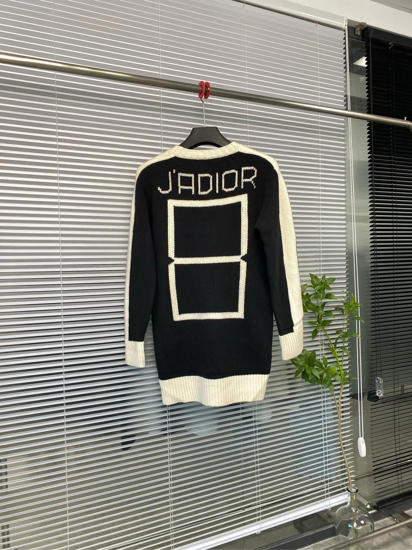 99新/Dior迪奥 开衫 羊绒针织衫 8号标语logo/34码/公价1.3w/jm08