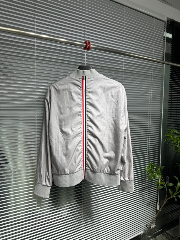 全新未使用 THOM BROWNE 汤姆布朗 夹克 3码 工价1w ko704