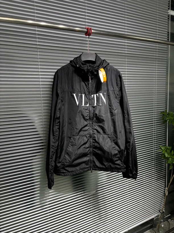 99新 Valentino 华伦天奴 冲锋衣 外套 46码 公价1.1w ko710