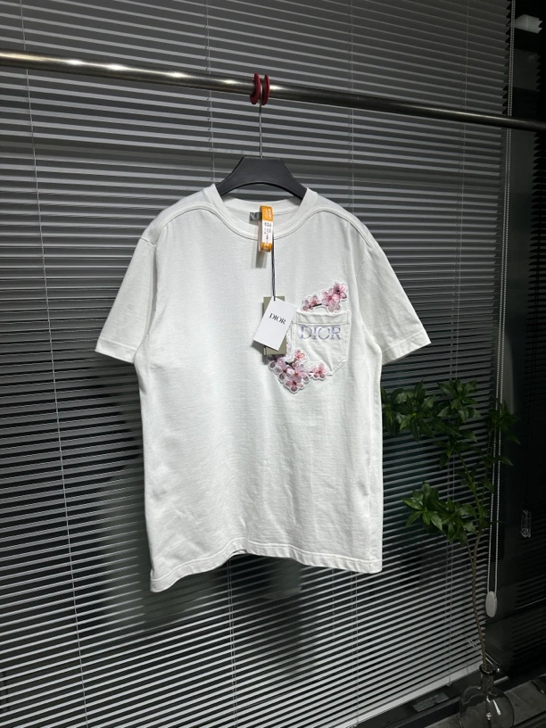 准新 DIOR 迪奥 空山基联名 短袖 M码 公价8250 aw108