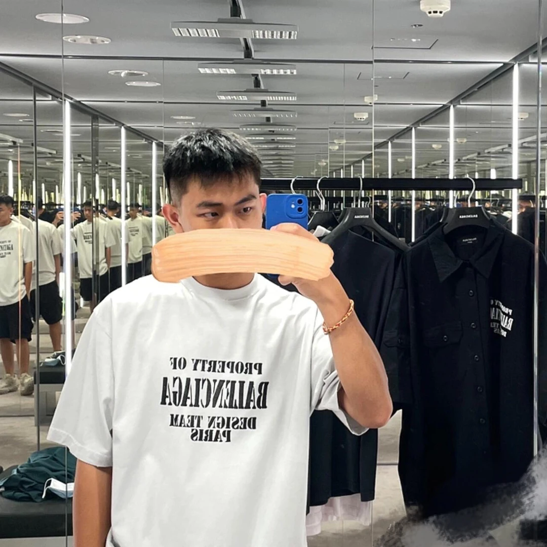 99新 Balenciaga 巴黎世家 艺术字体 短袖 xs码 jn812