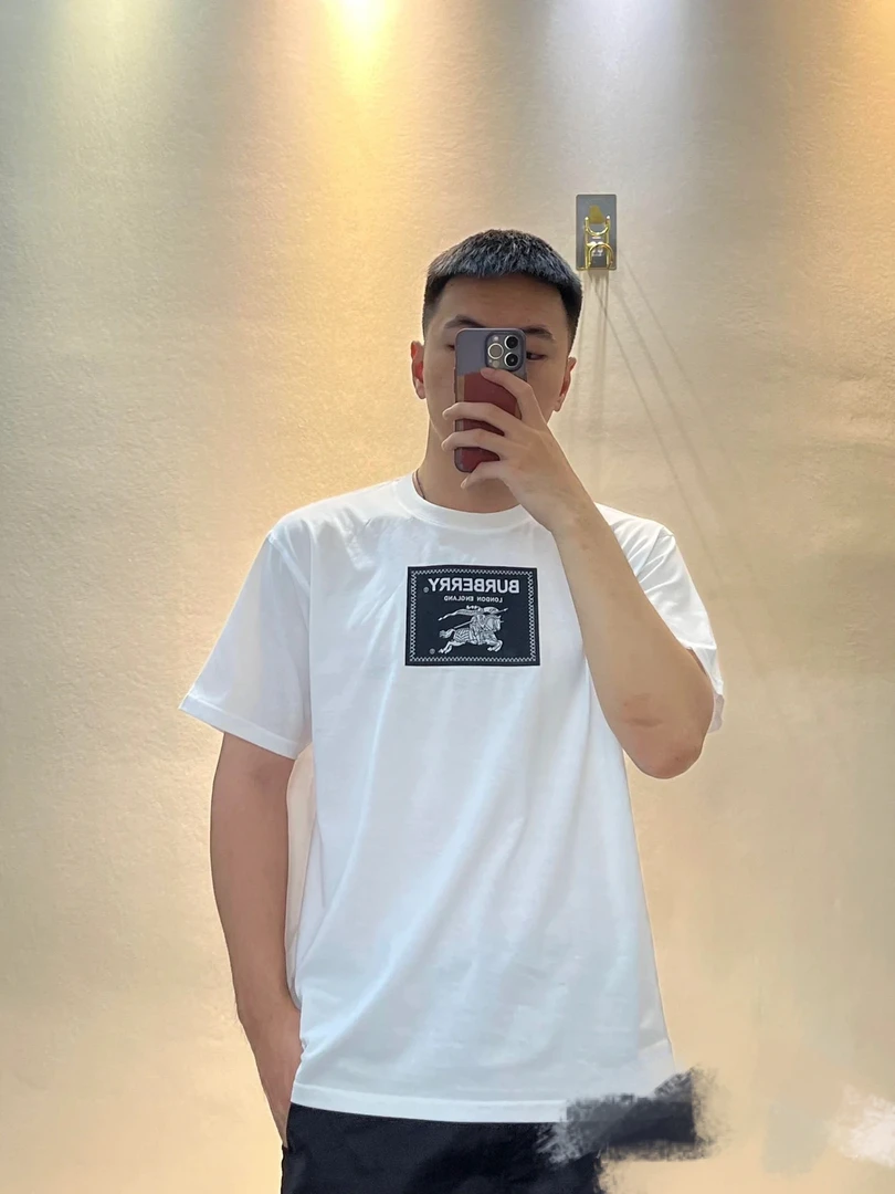 99新/ Burberry 博柏利 贴布字母短袖/L码/工价5250/ jn105