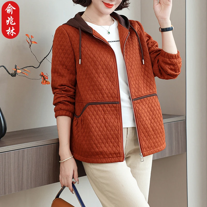 俞兆林妈妈春装外套2025新款洋气大码中老年女春秋休闲连帽上衣服