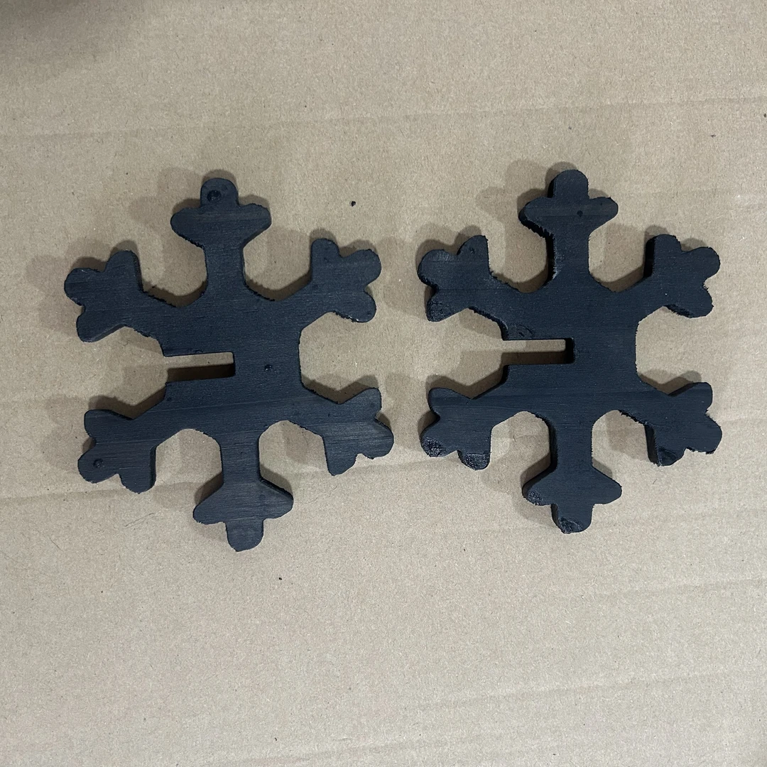 冬季木制喷色雪花氛围感摆件圣诞橱窗桌面场景布置展厅装饰