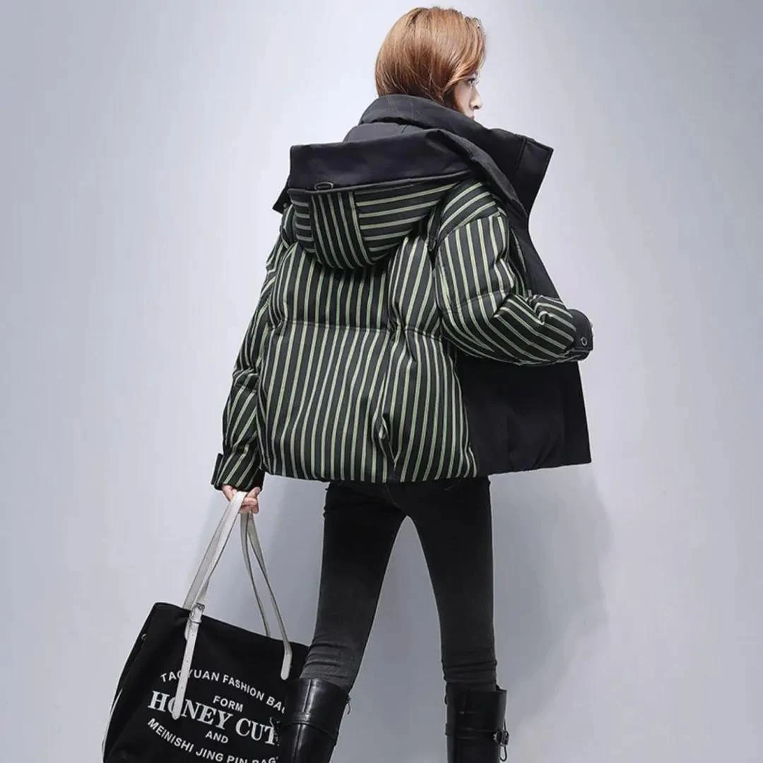 波士顿时尚短款条纹连帽羽绒服女2023冬季新款韩版小个子保暖外套