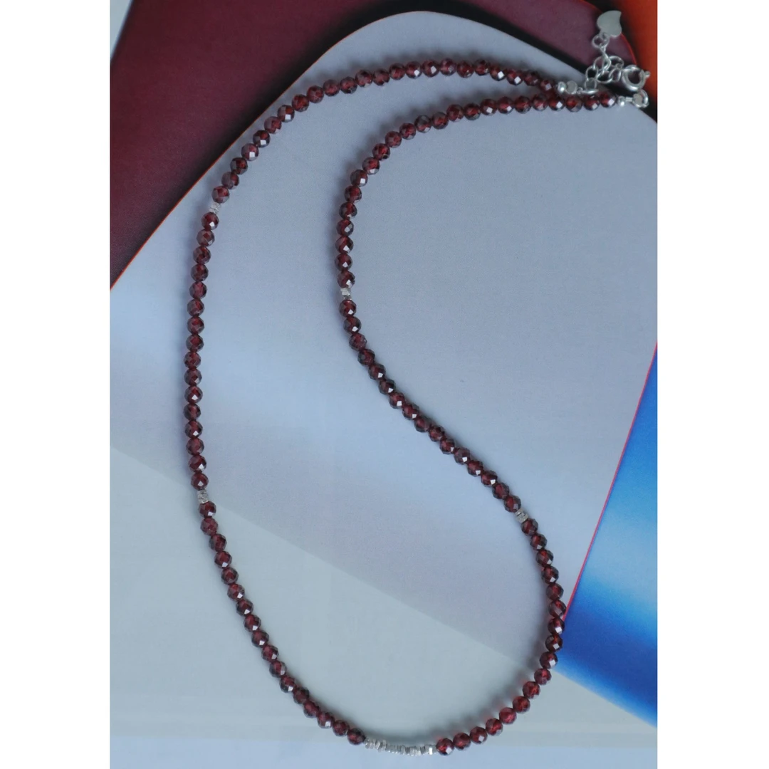 石榴石 简约时尚 百搭 刻面设计款项链