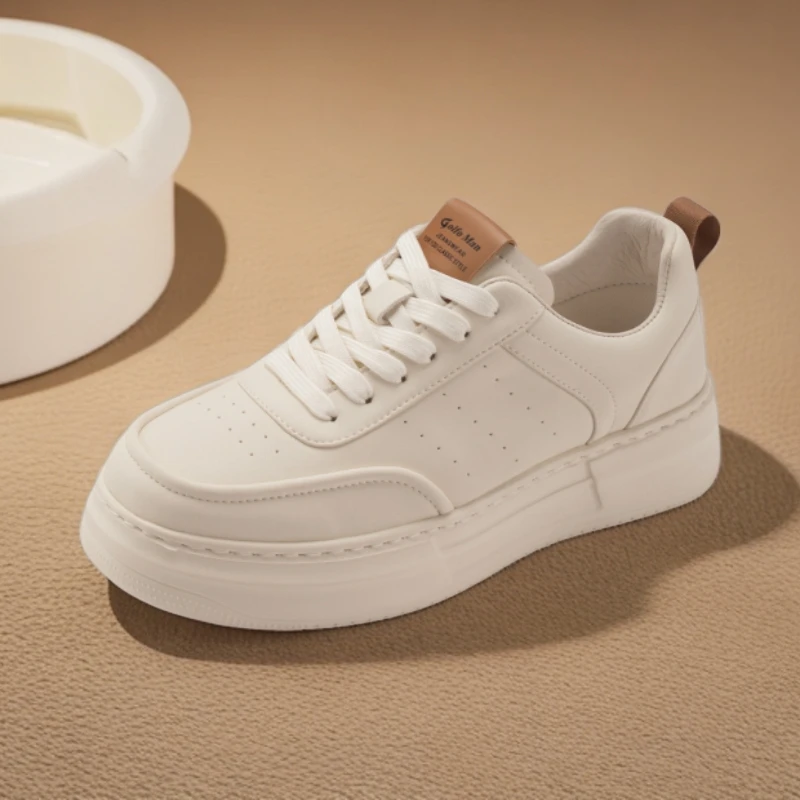 【筋斗云】2024秋冬新款男士运动休闲真皮厚底透气小白鞋板鞋3792