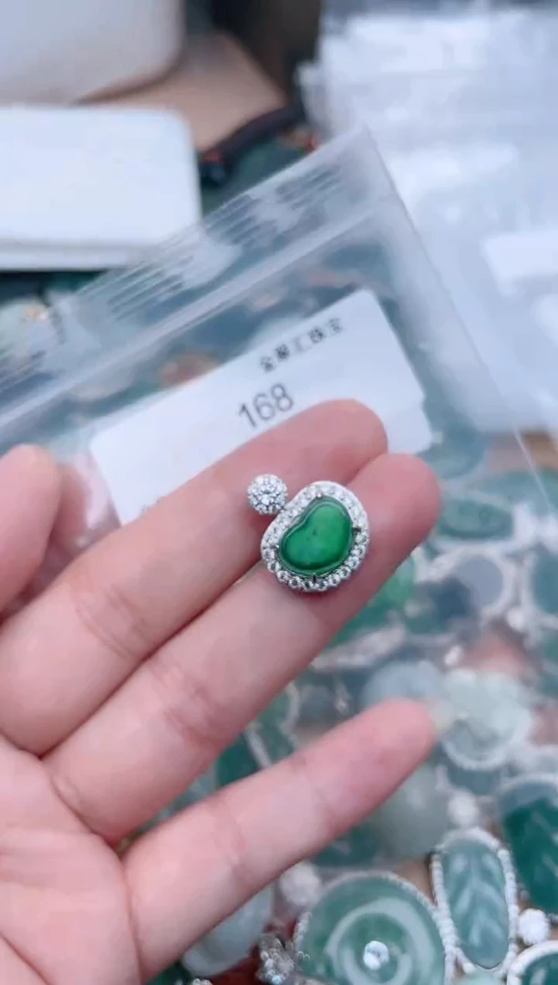 【闪购商品】翡翠颈饰未镶嵌168.........1