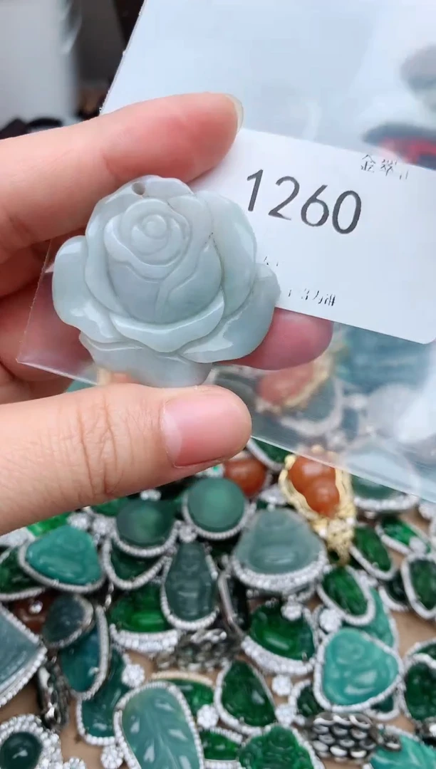 【闪购商品】翡翠颈饰未镶嵌1260