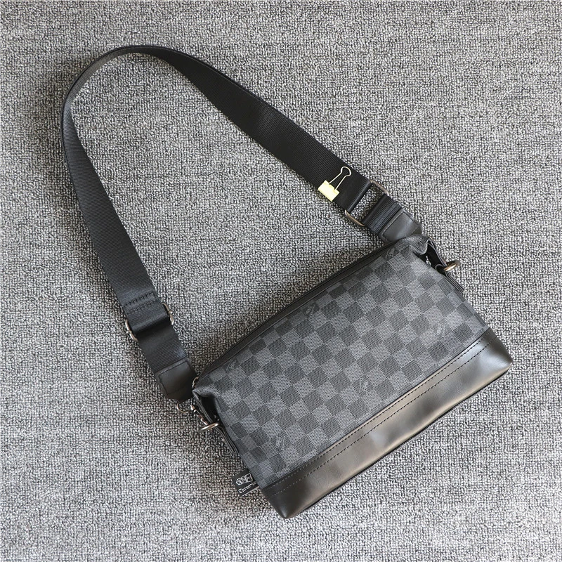 threebox潮牌青年挂包2022新款格子单肩包时尚背包街头斜挎包男包