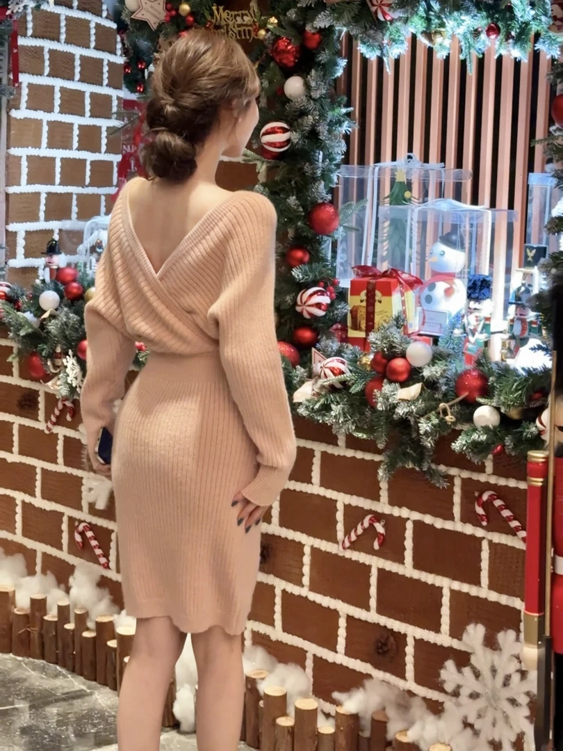 WW定制「循雪心愿」法式气质秋季修身收腰显瘦性感包臀美背毛衣裙