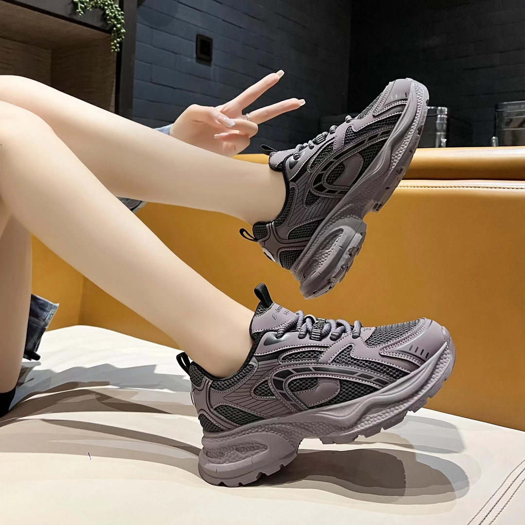 8809新款系带舒适百搭软底时尚老爹鞋