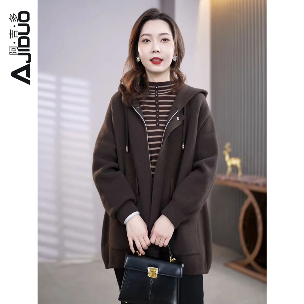 时尚休闲连帽保暖秋冬女士外套2023新款大码宽松显瘦加厚毛呢外套