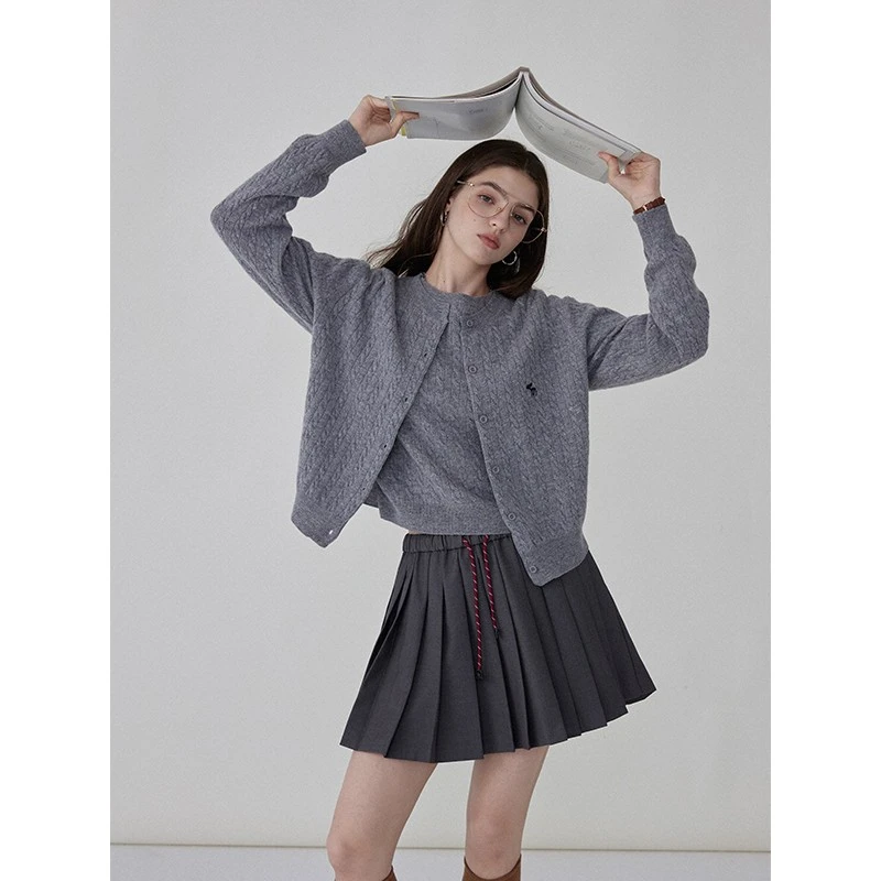 猫酱紫100绵羊毛麻花miu风针织衫女早秋复古慵懒感刺绣毛衣