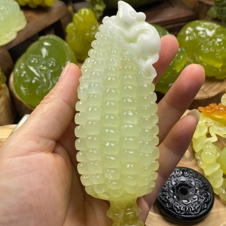 蛇纹石玉手把未镶嵌