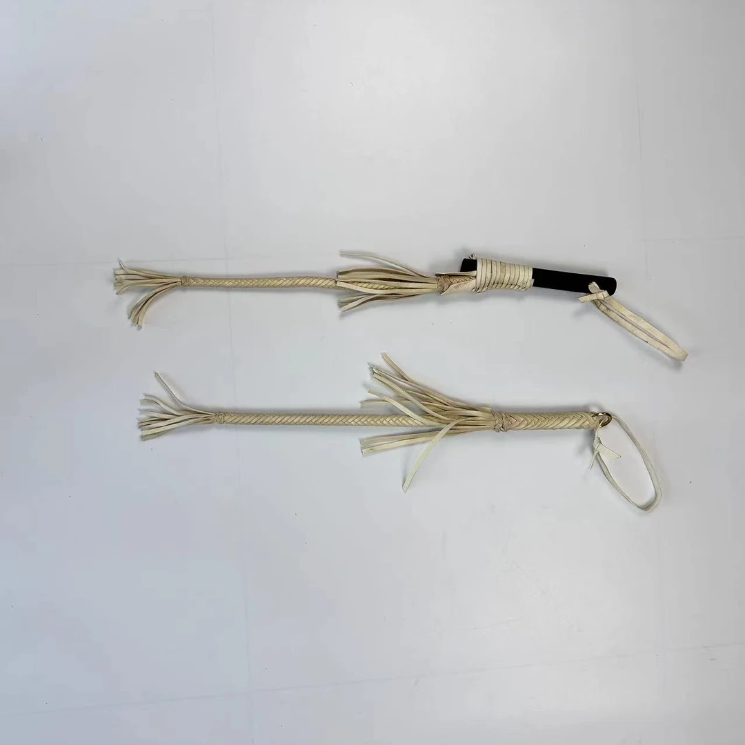 马鞭子牛皮材质手工制作 两种型号可选择