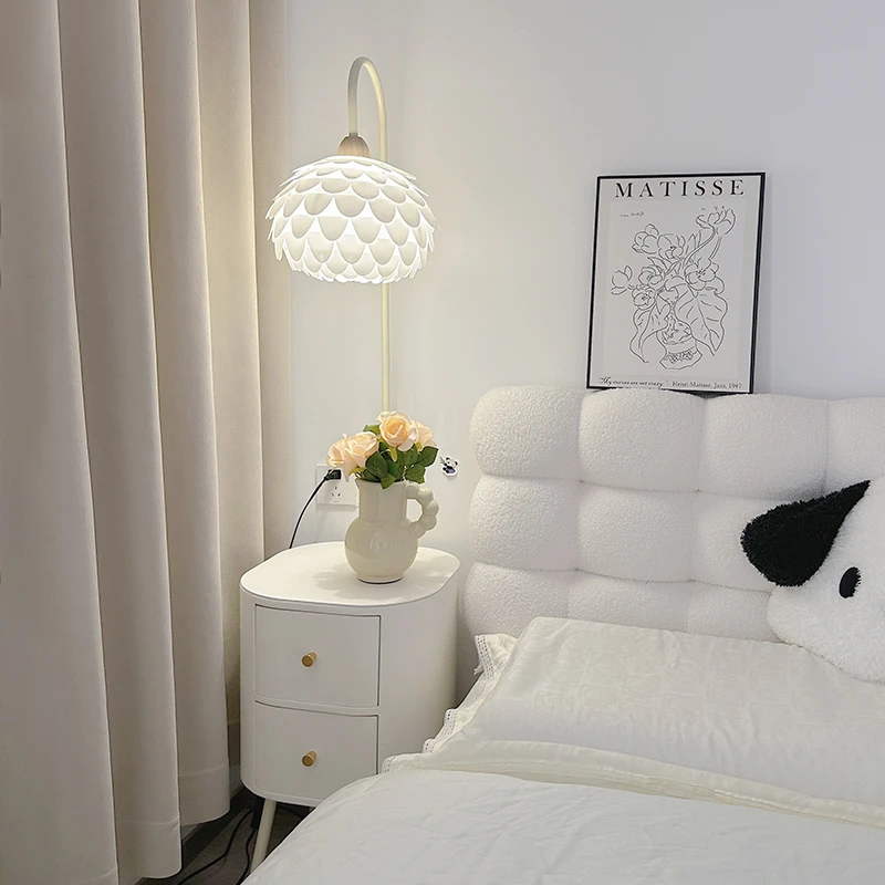 奶油风卧室落地灯一体床头柜台灯客厅沙发旁角落边几装饰置物摆件