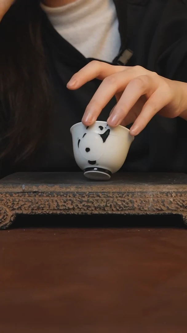 【闪购商品】有田烧熊猫 凡灵茶杯@@D0046
