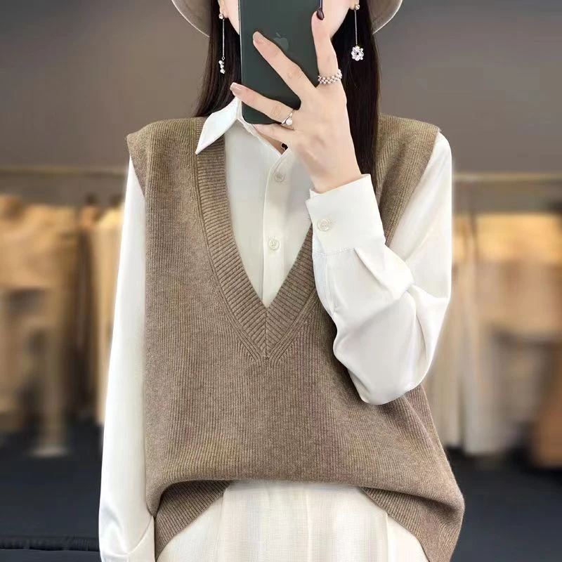 2025新款马甲女士大码V领宽松显瘦背心纯色外搭休闲无袖秋冬坎肩