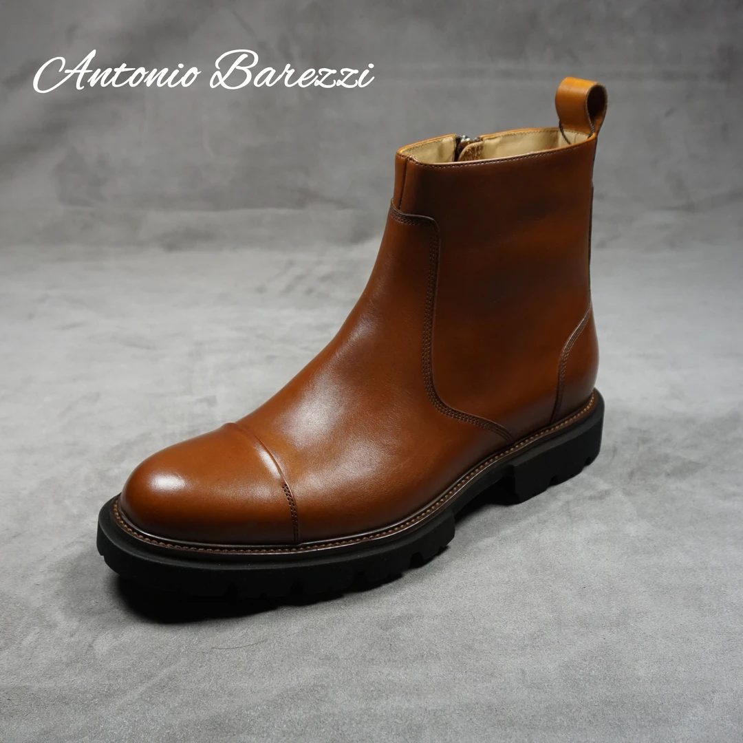 男士新款时尚简约黑色英伦休闲秋冬圆头时装真皮百搭厚底潮流男靴