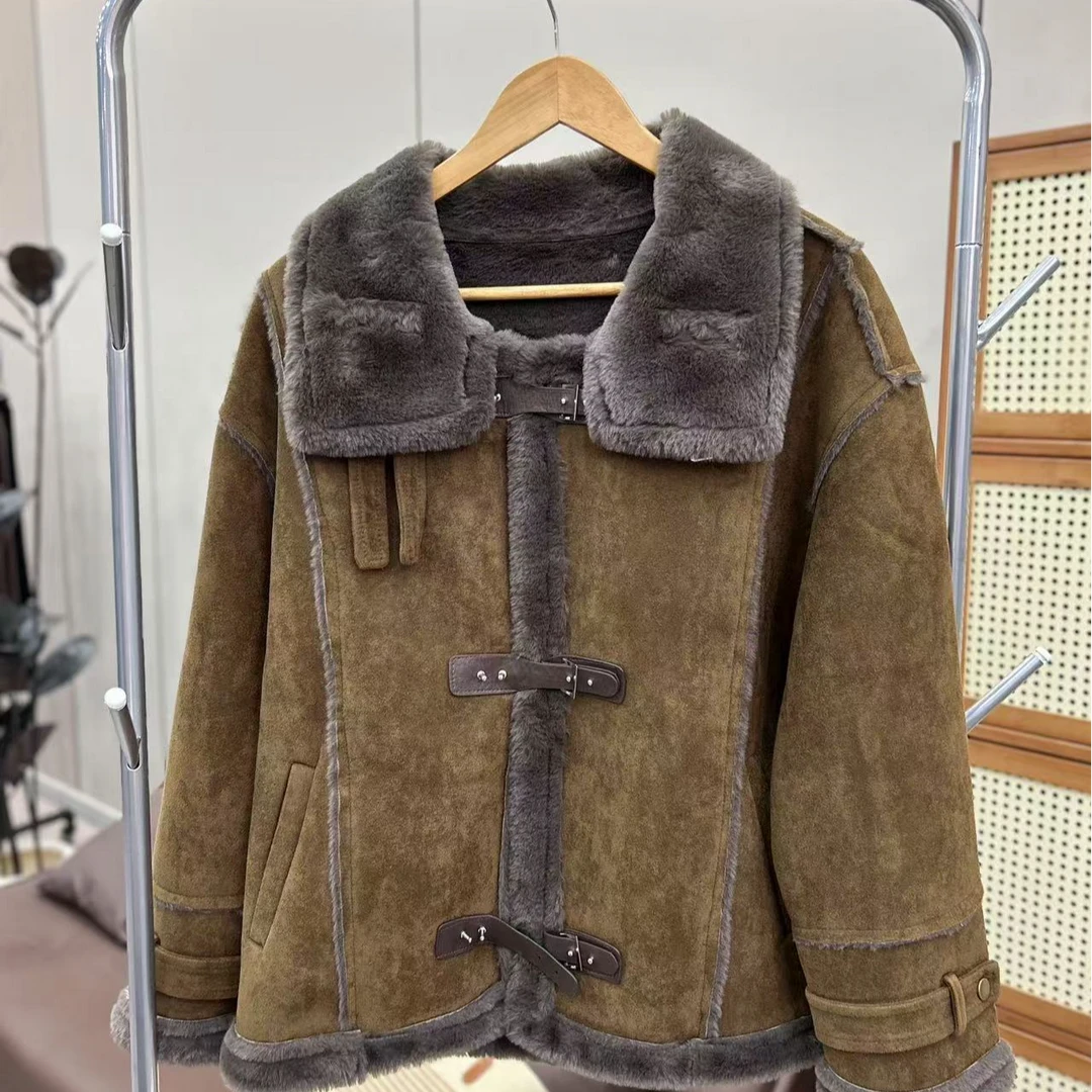 【冬季新款】女士翻领毛毛拼接线条加绒加厚百搭外套68