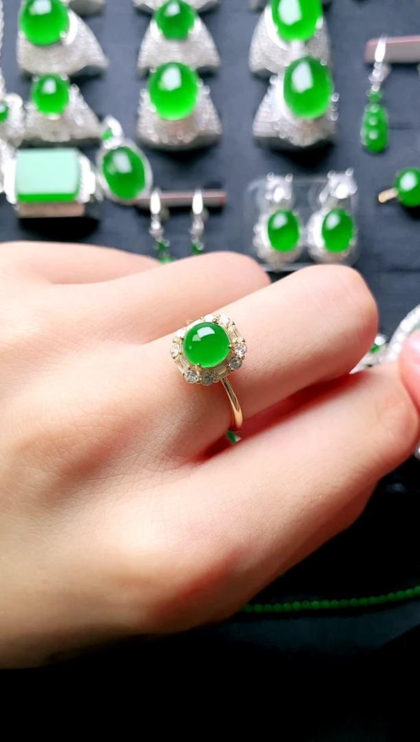 【闪购商品】翡翠戒指银S925镶嵌女戒