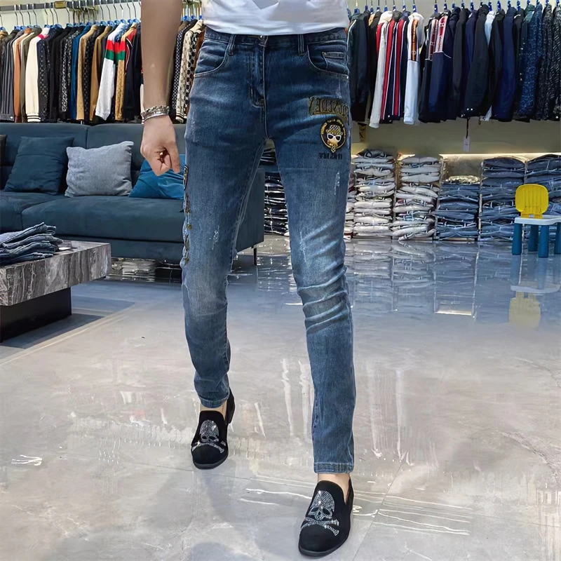 秋冬新款88605蓝色刺绣重工艺弹力修身个性时尚男百搭潮流牛仔裤