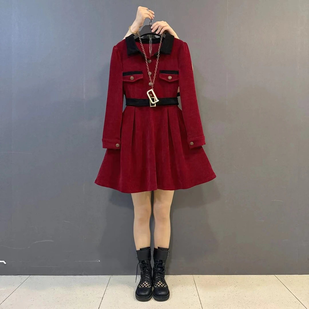 胖妹妹2024新款衬衫领收腰显瘦气质连衣裙