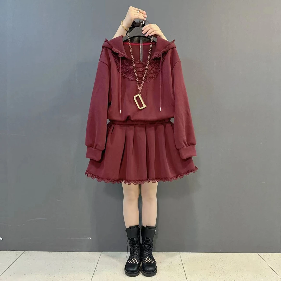 大码新款蕾丝拼接百褶假两件休闲连帽卫衣裙