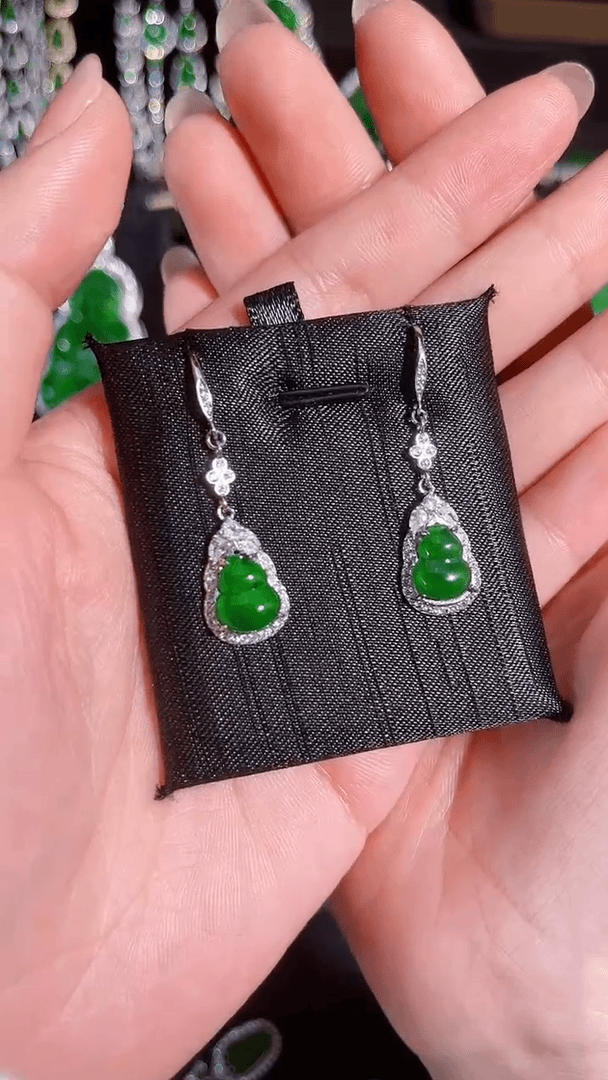 【闪购商品】翡翠颈饰银S925镶嵌葫芦耳坠