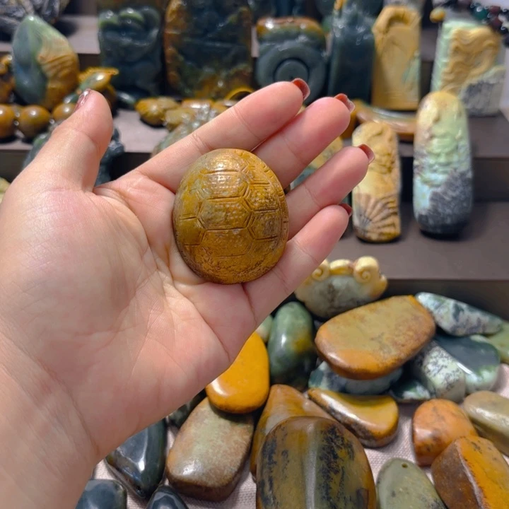 岫岩河磨玉（透闪石质玉）挂件未镶嵌