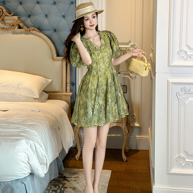 时尚收腰小个子气质少女减龄小A裙碎花甜美泡泡袖女装连衣裙65070