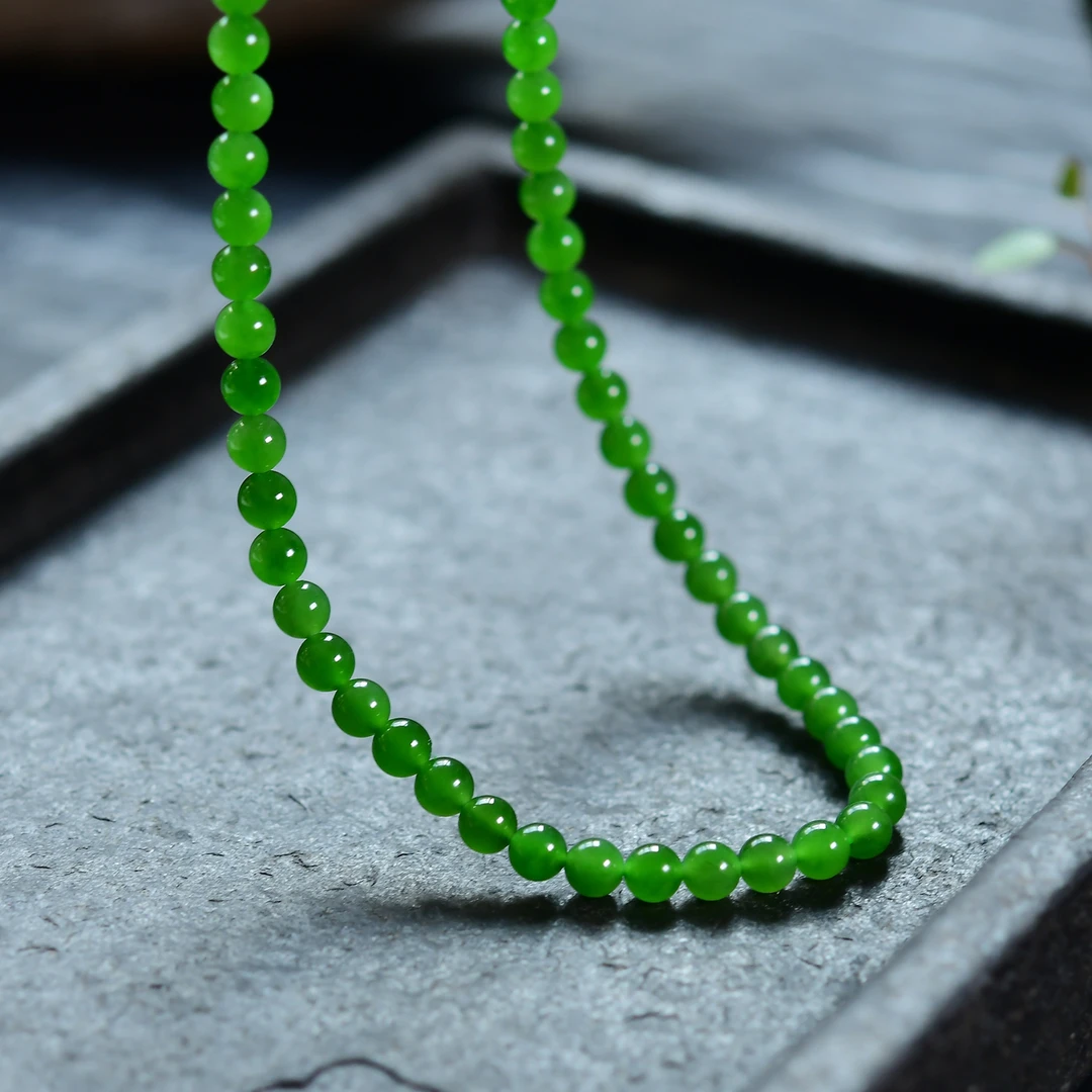 天花板级碧玉菠菜绿玻璃底6毫米佛珠和田玉108颗无瑕疵时尚气质