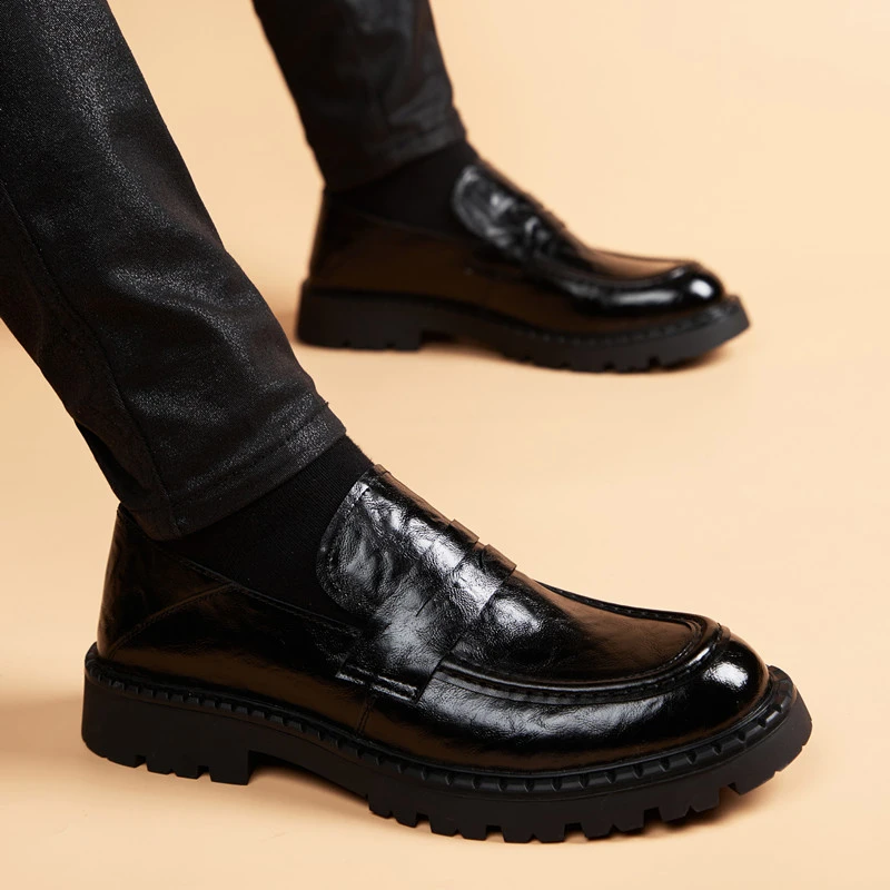 新款皮鞋商务休闲一脚蹬鞋子英伦风牛皮厚底豆豆鞋大头皮鞋男鞋
