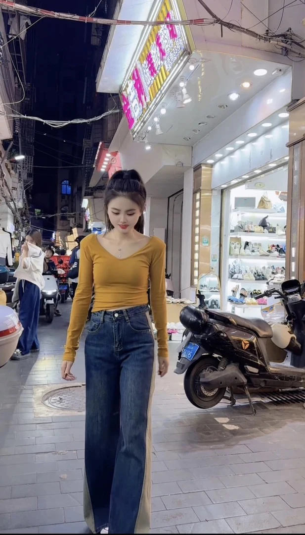 《盈盈家》高品质V领上衣T桖