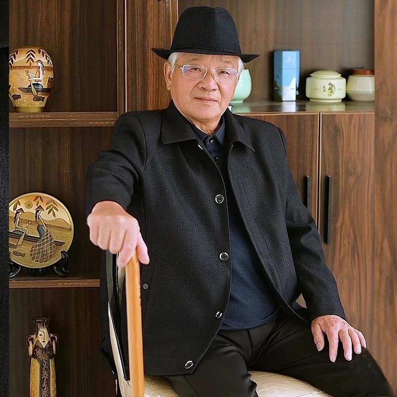 扣子款中老年男装外套宽松老人夹克春秋翻领爷爷装上衣休闲爸爸装
