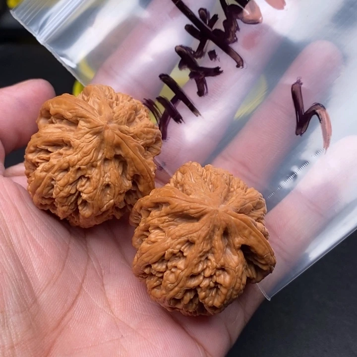 【闪购商品】文玩核桃吊坠粗筋