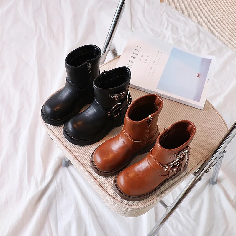 儿童英伦风马丁靴男童复古朋克短靴2023秋季新款女童软底靴子3007