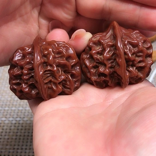 文玩核桃把件帝王