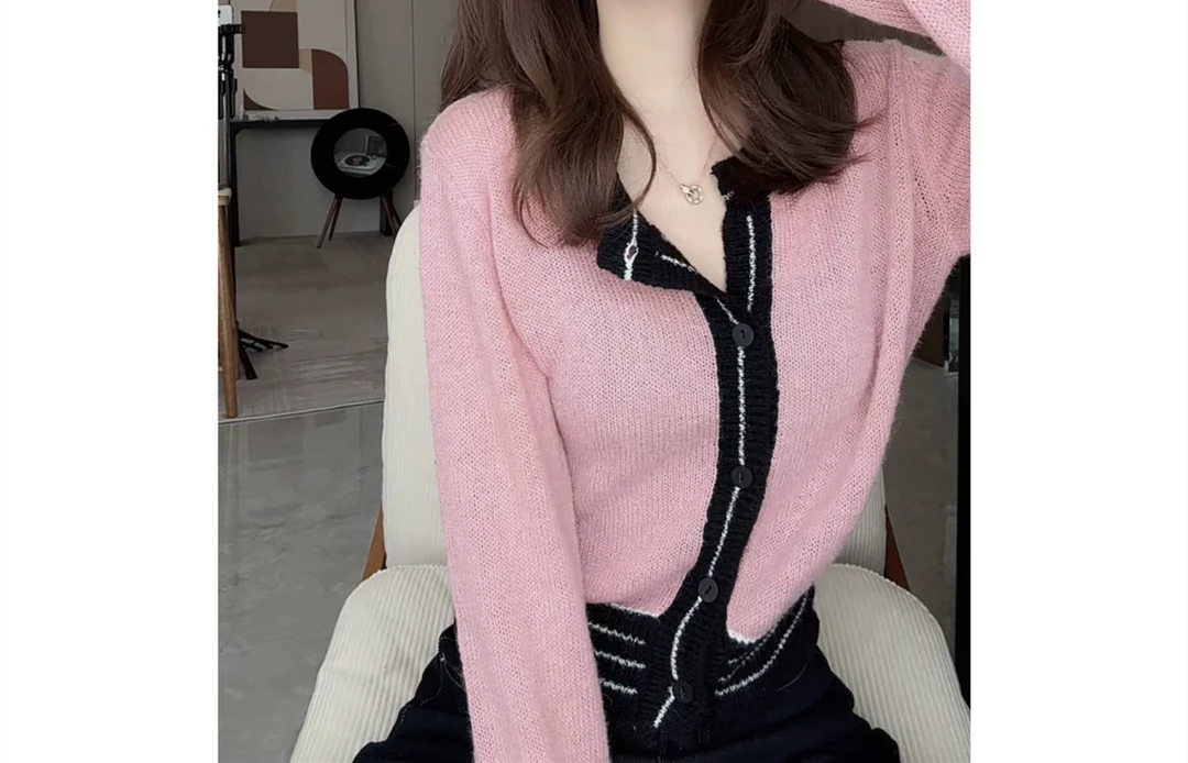 时尚拼色减龄显瘦毛衣设计感长袖圆领针织开衫24102801